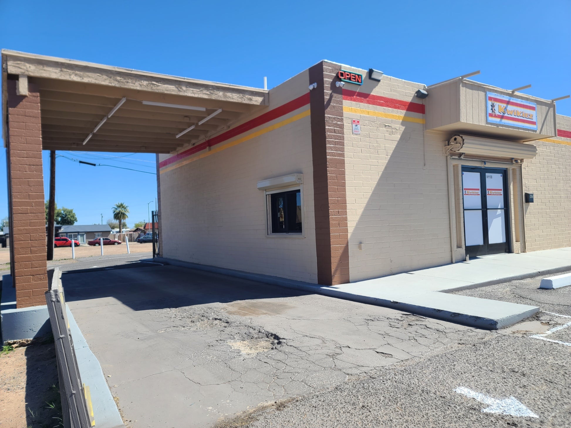 Kwikiez - Drive Thru Mini Mart - South Central, Phoenix, Arizona 85004 |  KWIKIEZ - Drive Thru - S. Central Av. Phx, AZ.